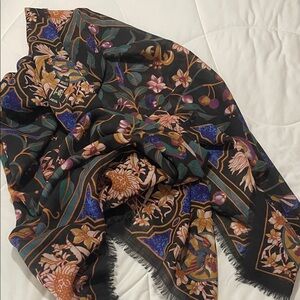 Very Large 100% Wool Print Scarf Made in Italy Exclusively for Tie Rack